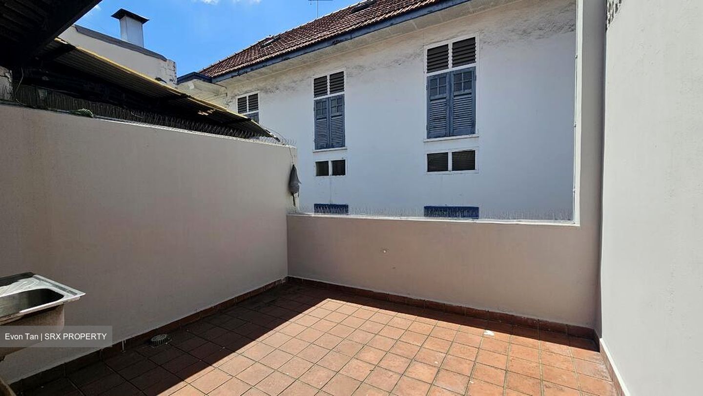 Veerasamy Road (D8), Office #611018341